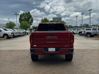 2022 GMC Sierra 1500 Crew Cab Short Box 4-Wheel Drive AT4