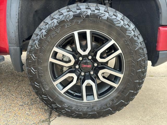 2022 GMC Sierra 1500 Crew Cab Short Box 4-Wheel Drive AT4