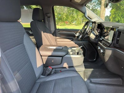 2023 GMC Sierra 1500 Crew Cab Short Box 4-Wheel Drive SLE