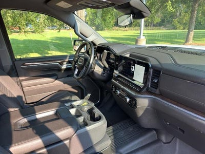 2023 GMC Sierra 1500 Crew Cab Short Box 4-Wheel Drive SLE