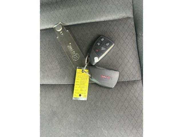 2023 GMC Sierra 1500 Crew Cab Short Box 4-Wheel Drive Elevation 3SB
