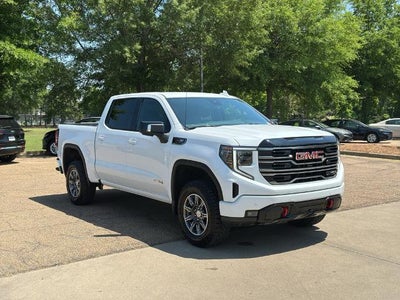 2025 GMC Sierra 1500 Crew Cab Short Box 4-Wheel Drive AT4