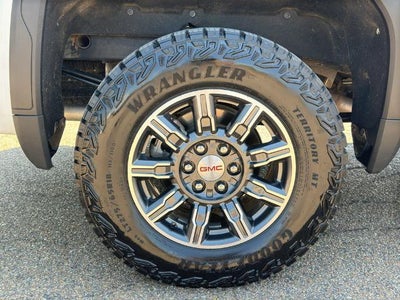 2025 GMC Sierra 1500 Crew Cab Short Box 4-Wheel Drive AT4