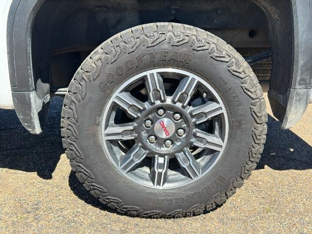 2025 GMC Sierra 1500 Crew Cab Short Box 4-Wheel Drive AT4