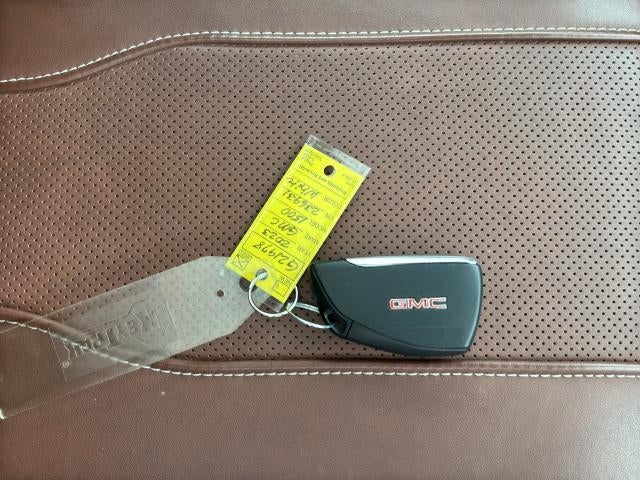 2023 GMC Sierra 1500 Crew Cab Short Box 4-Wheel Drive Denali Ultimate