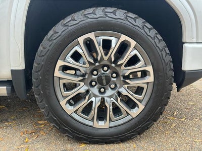 2023 GMC Sierra 1500 Crew Cab Short Box 4-Wheel Drive Denali Ultimate