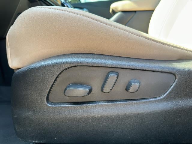 2024 Cadillac XT4 FWD 4dr Luxury