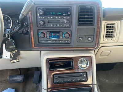 2003 Cadillac Escalade Base