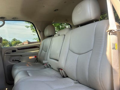 2003 Cadillac Escalade Base