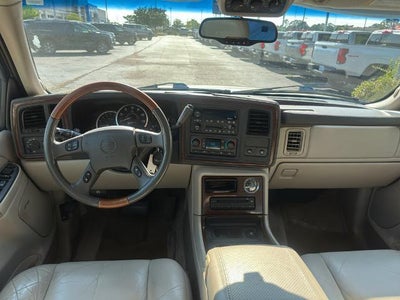 2003 Cadillac Escalade Base