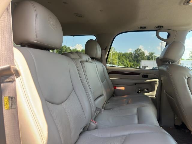 2003 Cadillac Escalade Base