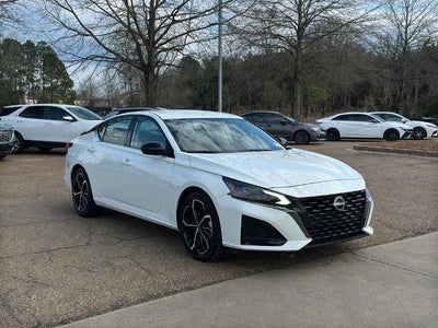 2024 Nissan Altima 2.5 SR Sedan