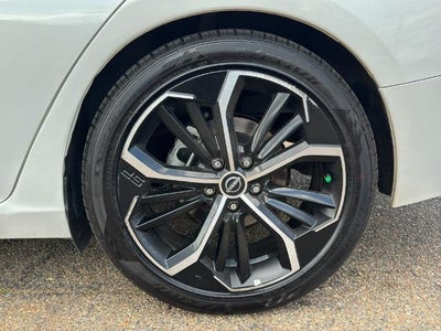 2024 Nissan Altima 2.5 SR Sedan