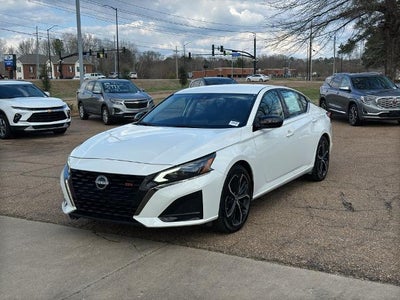 2024 Nissan Altima 2.5 SR Sedan