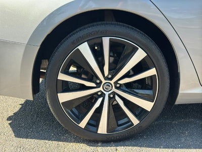 2021 Nissan Altima 2.5 SR Sedan