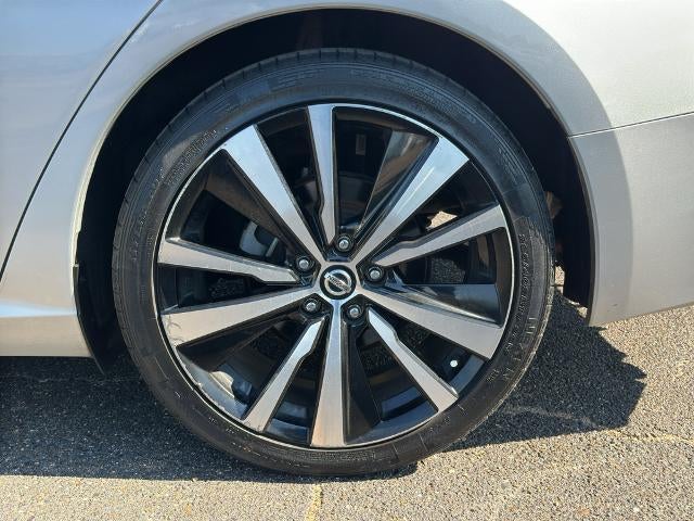 2021 Nissan Altima 2.5 SR Sedan