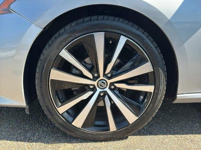 2021 Nissan Altima 2.5 SR Sedan
