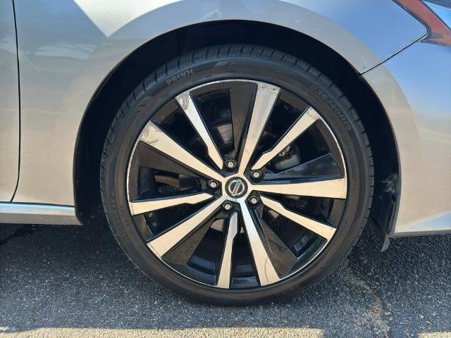 2021 Nissan Altima 2.5 SR Sedan