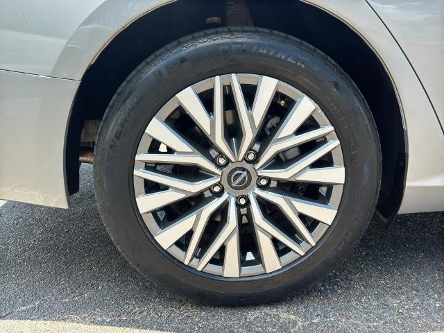 2023 Nissan Altima 2.5 SV Sedan