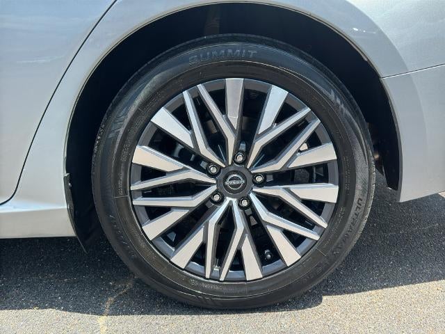 2023 Nissan Altima 2.5 SV Sedan