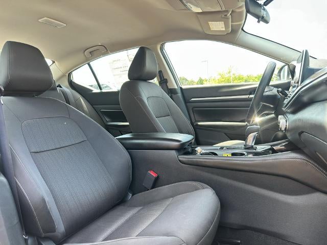 2023 Nissan Altima 2.5 SV Sedan