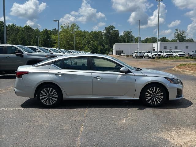 2023 Nissan Altima 2.5 SV Sedan
