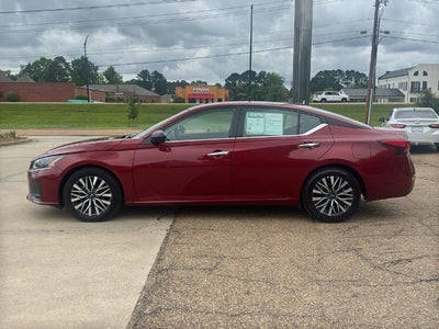 2025 Nissan Altima SV FWD