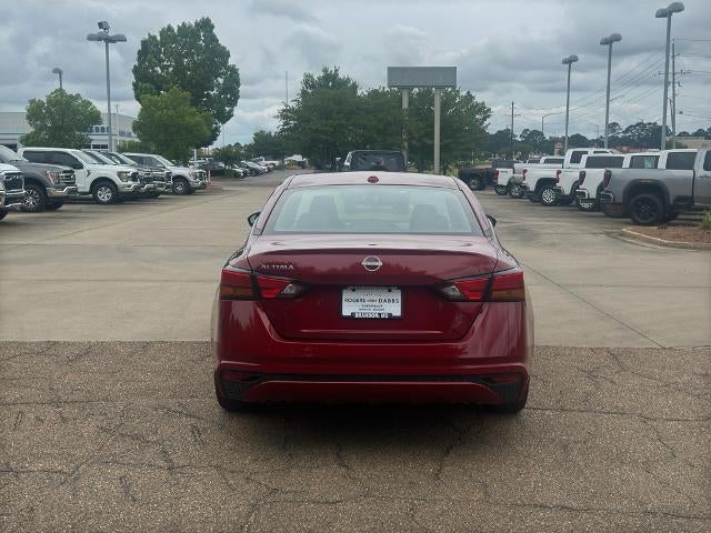 2025 Nissan Altima SV FWD