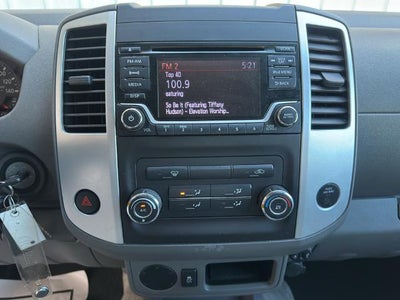 2017 Nissan Frontier Crew Cab 4x2 SV V6 Auto