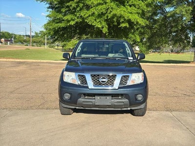 2017 Nissan Frontier Crew Cab 4x2 SV V6 Auto