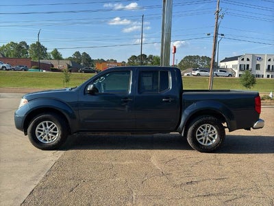 2017 Nissan Frontier Crew Cab 4x2 SV V6 Auto