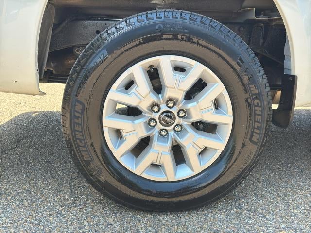 2024 Nissan Frontier Crew Cab 4x4 SV