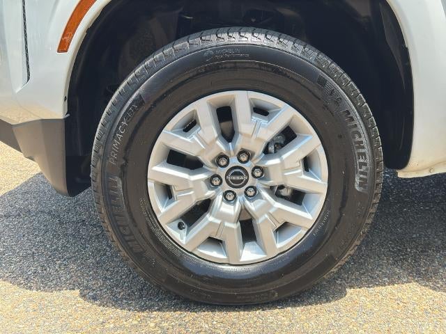2024 Nissan Frontier Crew Cab 4x4 SV