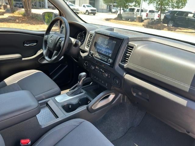 2024 Nissan Frontier Crew Cab 4x4 SV