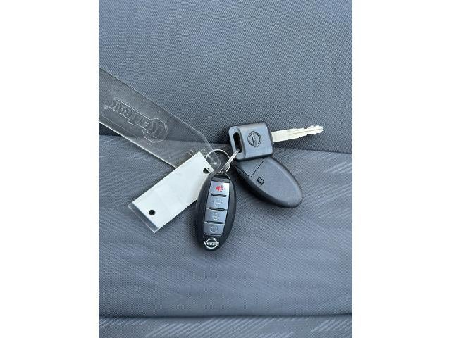 2024 Nissan Frontier Crew Cab 4x4 SV