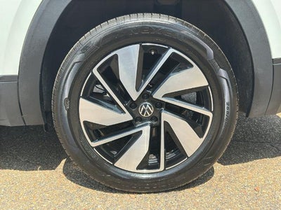 2024 Volkswagen Atlas 2.0T SE w/Technology 4MOTION