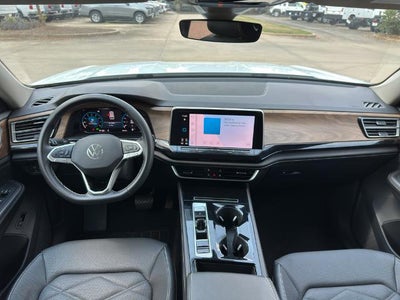 2024 Volkswagen Atlas 2.0T SE w/Technology 4MOTION