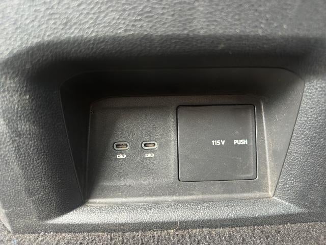 2022 Volkswagen Atlas 2.0T SE w/Technology FWD
