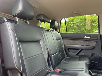 2022 Volkswagen Atlas 2.0T SE w/Technology FWD