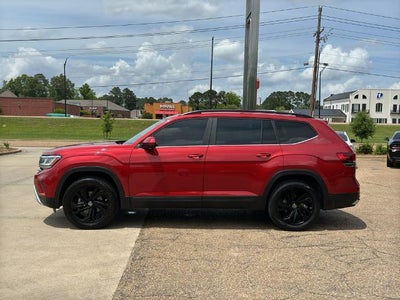 2022 Volkswagen Atlas 2.0T SE w/Technology FWD