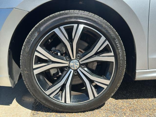 2021 Volkswagen Passat 2.0T SE Auto