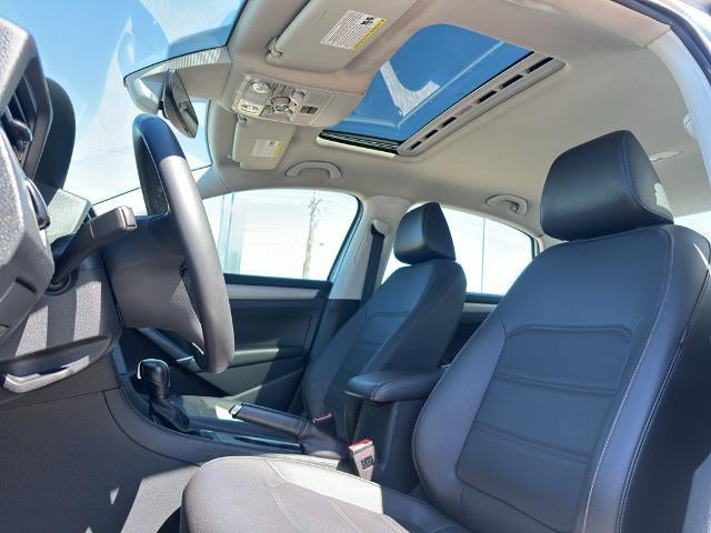 2021 Volkswagen Passat 2.0T SE Auto