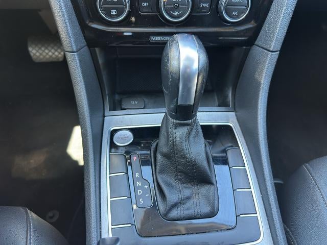 2021 Volkswagen Passat 2.0T SE Auto