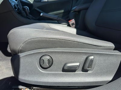 2021 Volkswagen Passat 2.0T SE Auto