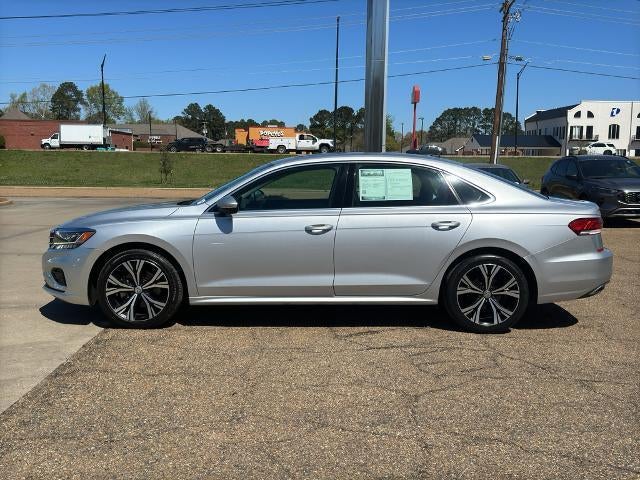 2021 Volkswagen Passat 2.0T SE Auto