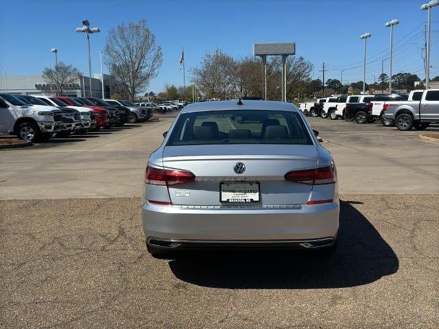 2021 Volkswagen Passat 2.0T SE Auto