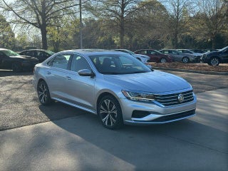 2021 Volkswagen Passat 2.0T SE Auto