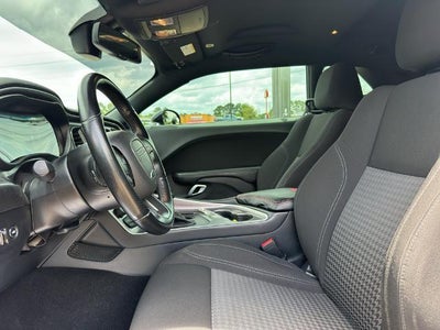 2020 Dodge Challenger SXT RWD