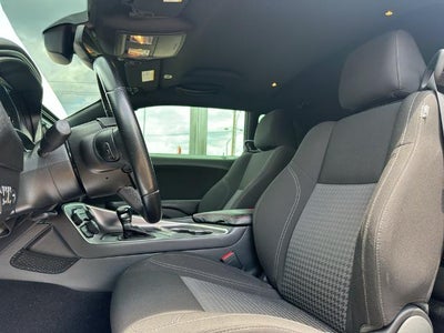 2020 Dodge Challenger SXT RWD