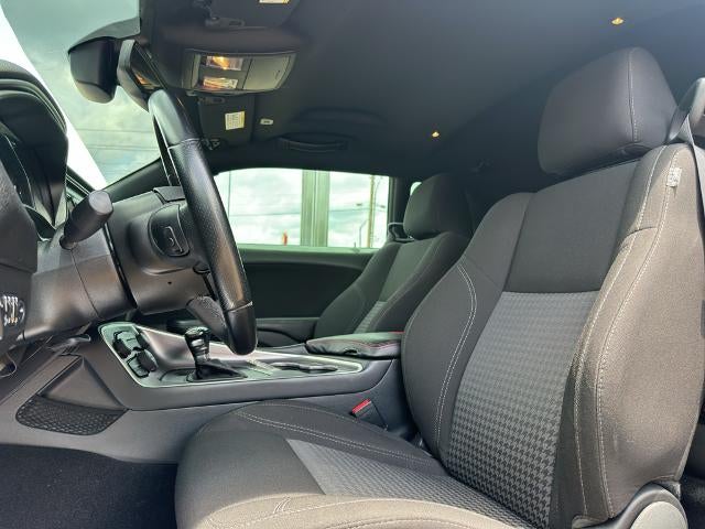 2020 Dodge Challenger SXT RWD